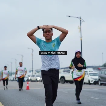Runner Photo 7660581