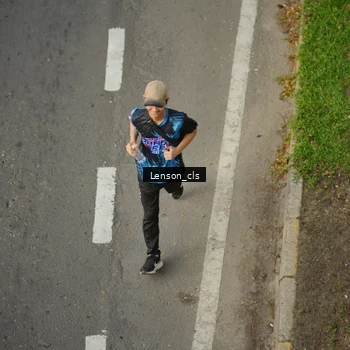 Runner Photo 7660585