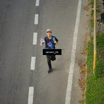 Runner Photo 7660596