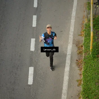 Runner Photo 7660600