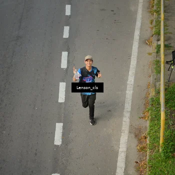 Runner Photo 7660604
