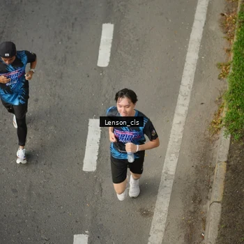 Runner Photo 7660665
