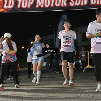 Runner Photo 7660669