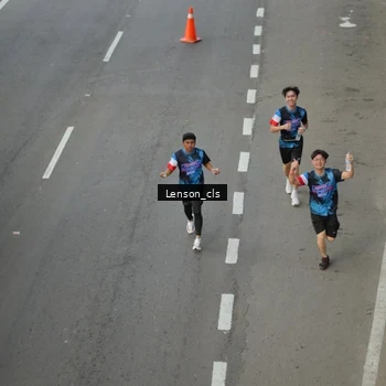 Runner Photo 7660678