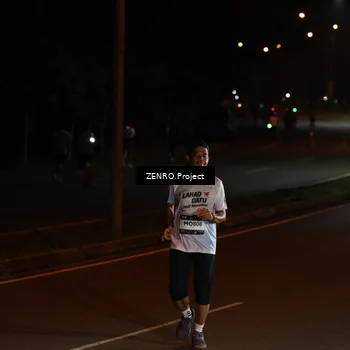 Runner Photo 7660684