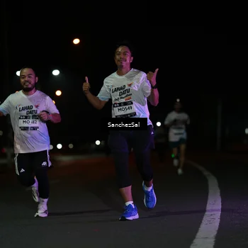 Runner Photo 7660699