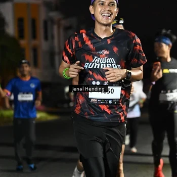 Runner Photo 7660706
