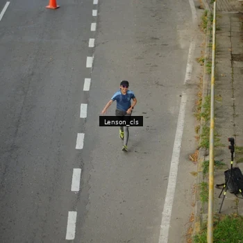 Runner Photo 7660727