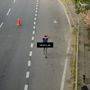 Runner Photo 7660737