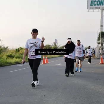 Runner Photo 7660738