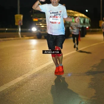 Runner Photo 7660745