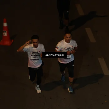 Runner Photo 7660746