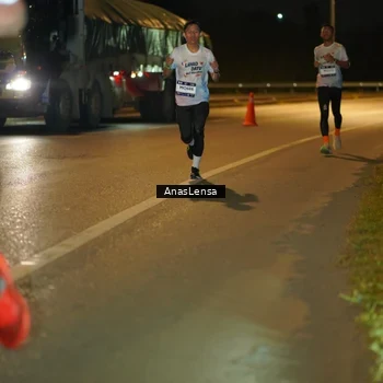 Runner Photo 7660752