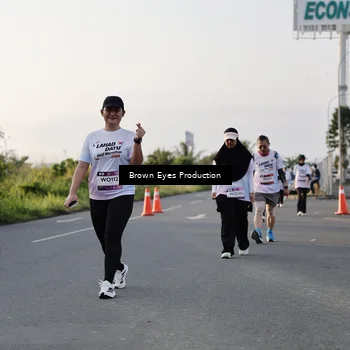 Runner Photo 7660763