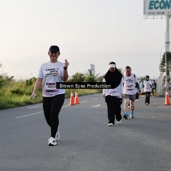 Runner Photo 7660786