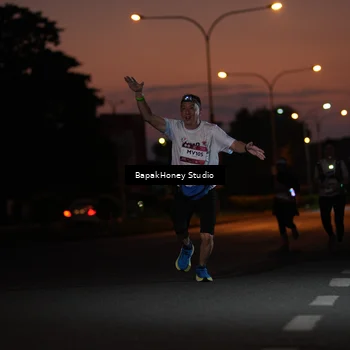 Runner Photo 7660789