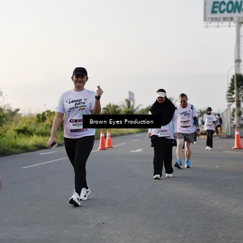 Runner Photo 7660790