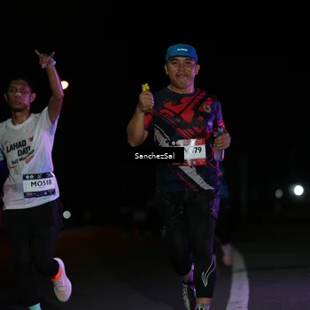 Runner Photo 7660796