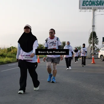 Runner Photo 7660812