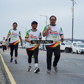 Runner Photo 7660813