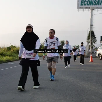 Runner Photo 7660817