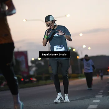 Runner Photo 7660821