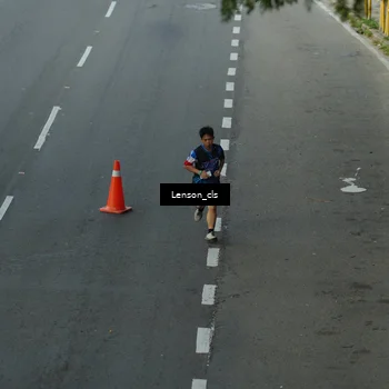 Runner Photo 7660834