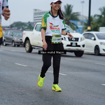 Runner Photo 7660845