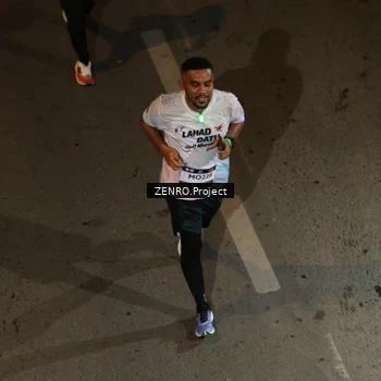 Runner Photo 7660853