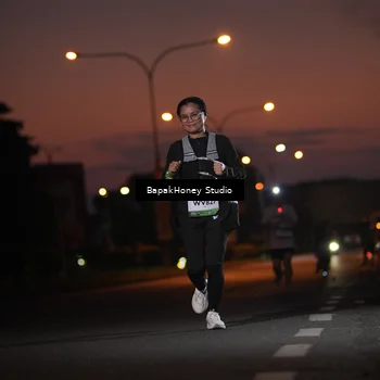 Runner Photo 7660856