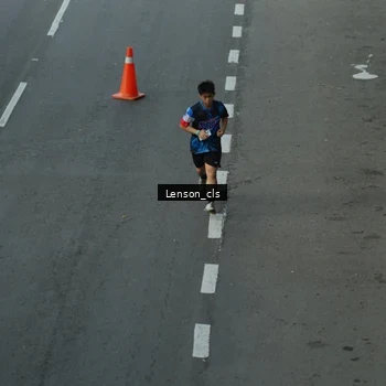 Runner Photo 7660878