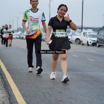 Runner Photo 7660882