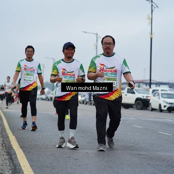Runner Photo 7660884