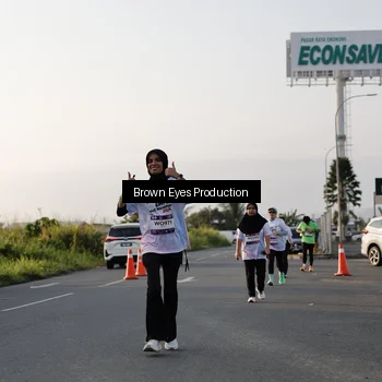 Runner Photo 7660887