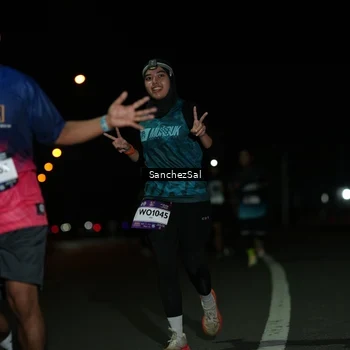 Runner Photo 7660894