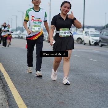 Runner Photo 7660899