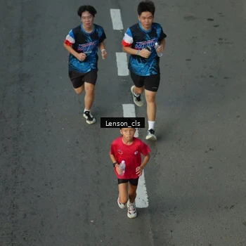 Runner Photo 7660915