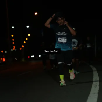 Runner Photo 7660924