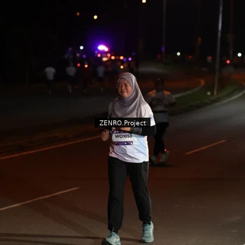 Runner Photo 7660933