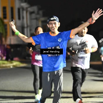 Runner Photo 7660944