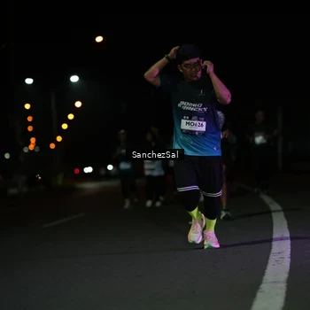 Runner Photo 7660955