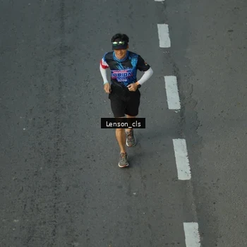 Runner Photo 7660958