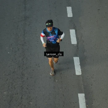 Runner Photo 7660963