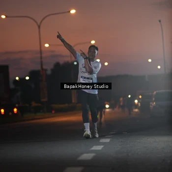 Runner Photo 7661011