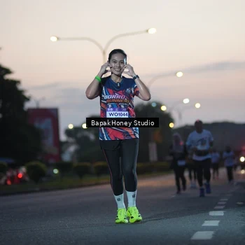 Runner Photo 7661017