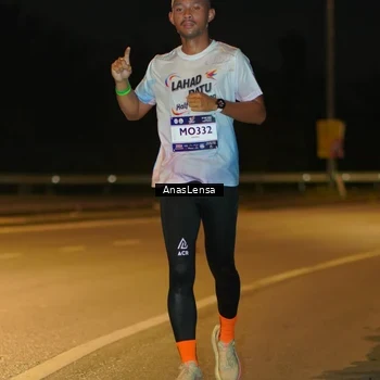 Runner Photo 7661027