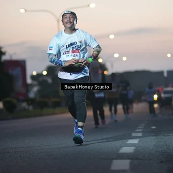 Runner Photo 7661029