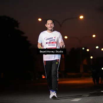 Runner Photo 7661060