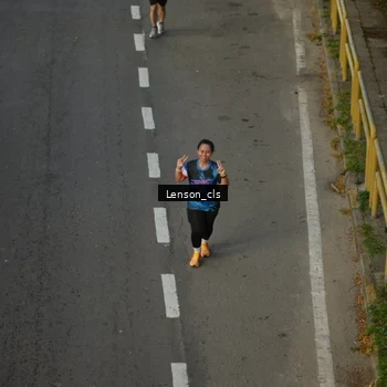 Runner Photo 7661067