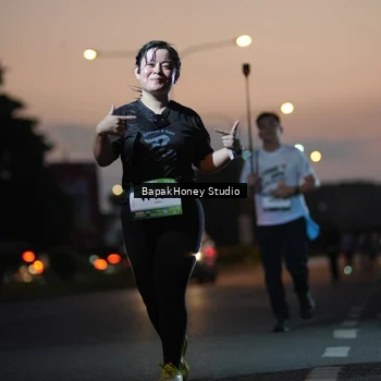 Runner Photo 7661077